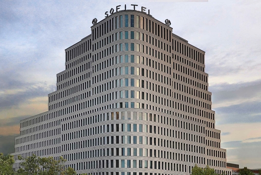 Il Sofitel di Berlino è fallito Il Sofitel di Berlino è fallito
