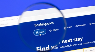 Booking.com lancia l’intelligenza artificiale per costruire i viaggi