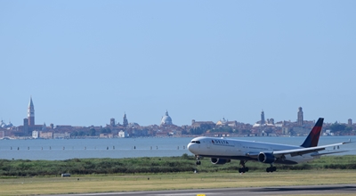 Delta Air Lines estende i voli da Venezia a New York per la stagione invernale Delta Air Lines estende i voli da Venezia a New York per la stagione invernale
