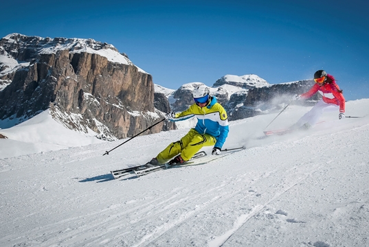 Voglia di sci e sport invernali grazie alla settimana extra di vacanze Voglia di sci e sport invernali grazie alla settimana extra di vacanze
