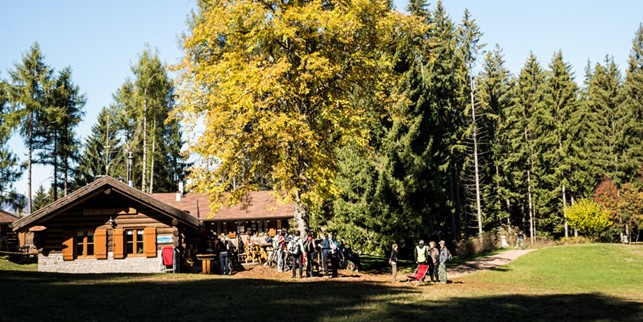 Rifugi del Trentino: una ricerca per capire chi li vive e come cambia la montagna