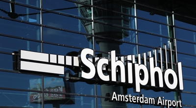 Le compagnie aeree contro l'aeroporto di Schiphol: "Tasse troppo alte"