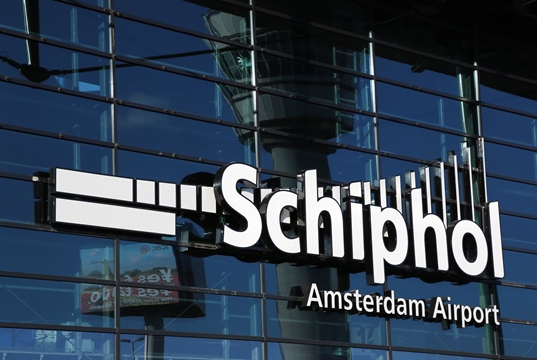Le compagnie aeree contro l'aeroporto di Schiphol: "Tasse troppo alte" Le compagnie aeree contro l'aeroporto di Schiphol: "Tasse troppo alte"